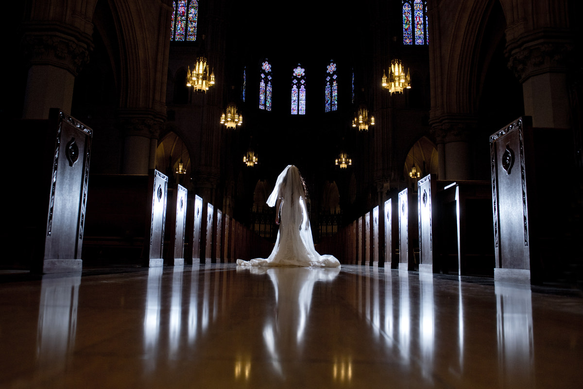 How to Pick a Wedding Photographer