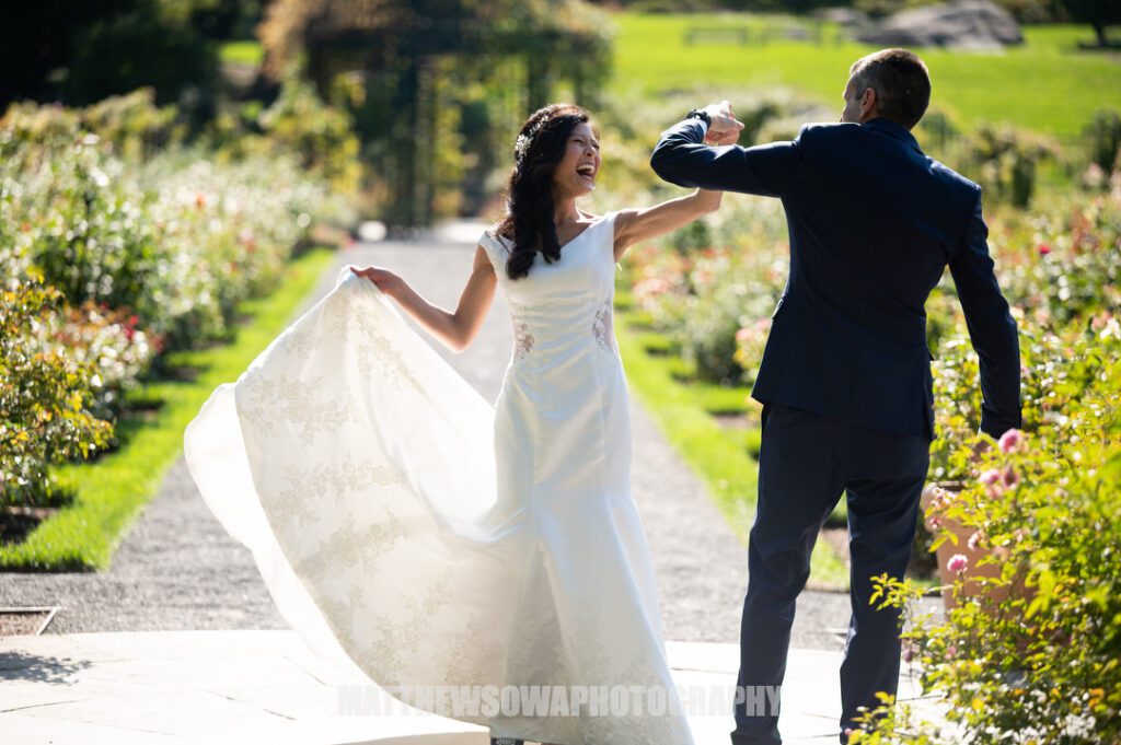 New York Botanical Garden wedding photographer 